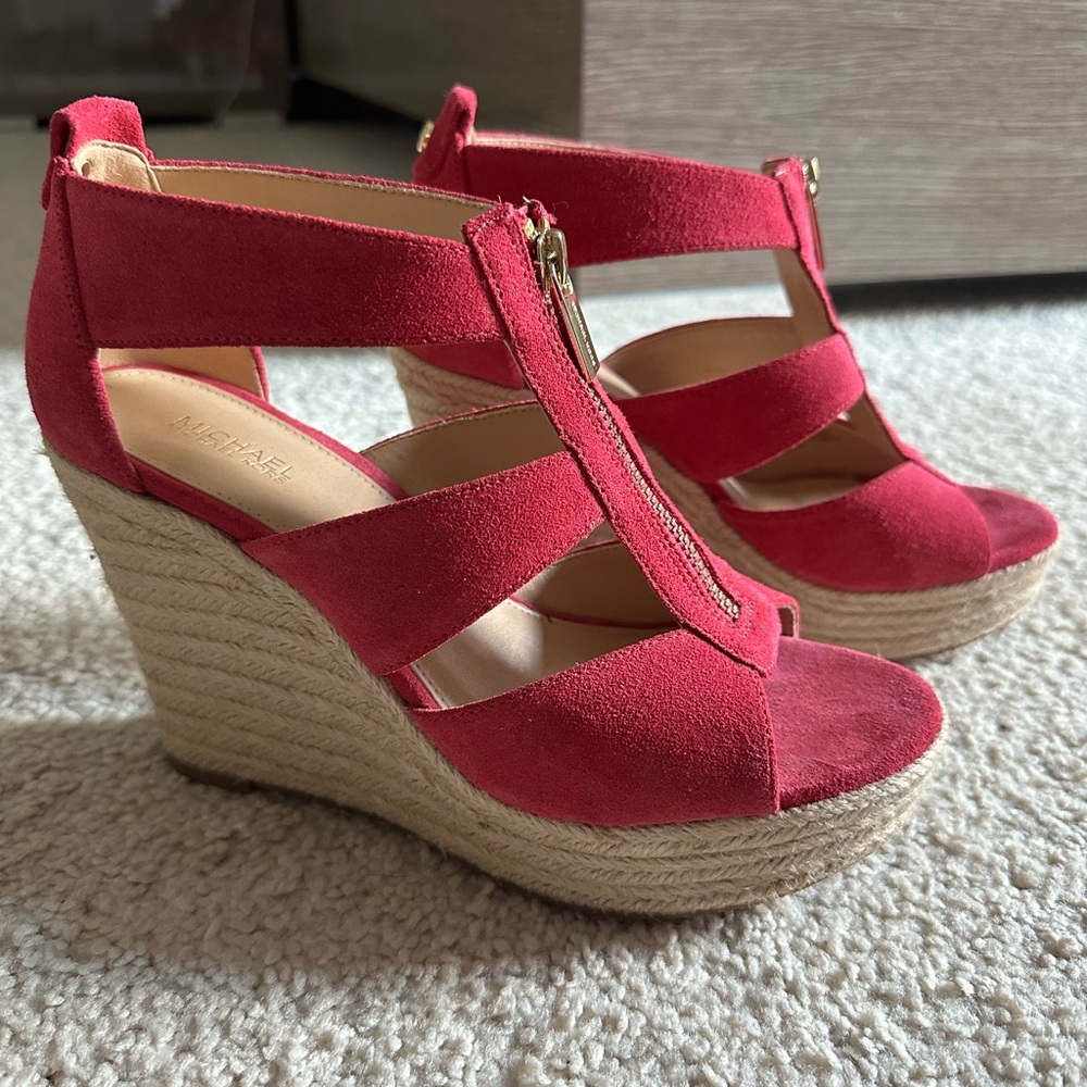 Fucsia Sandals Michael Kors  Size 7 . New